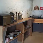 Korentil . Cosy House With Private Garden Holiday home *
