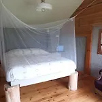 Holiday home Korentil . Cosy House With Private Garden