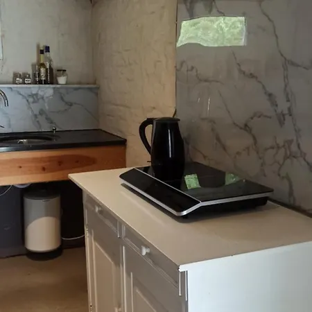 Holiday home Korentil . Cosy House With Private Garden