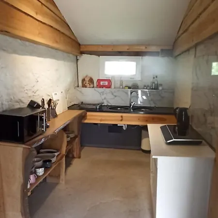 Korentil . Cosy House With Private Garden Hébergement de vacances Le Coq