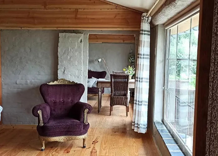 Korentil . Cosy House With Private Garden Holiday home