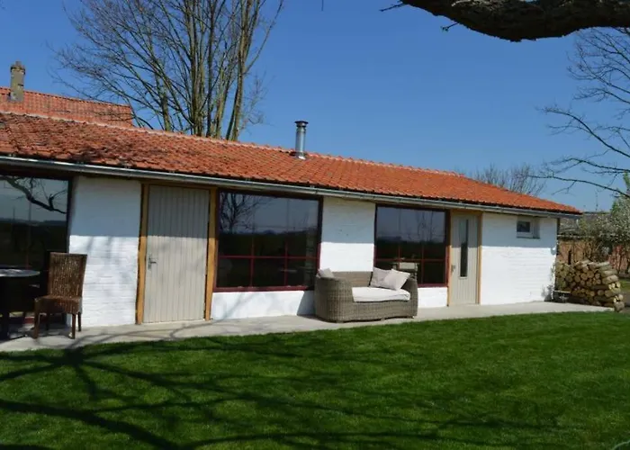 Holiday home Korentil . Cosy House With Private Garden De Haan