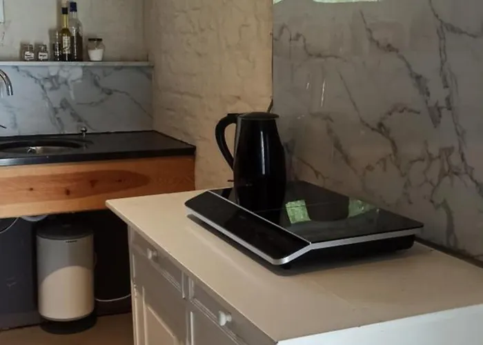 Hébergement de vacances Korentil . Cosy House With Private Garden