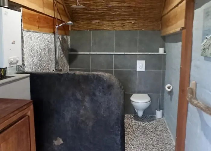 Korentil . Cosy House With Private Garden De Haan